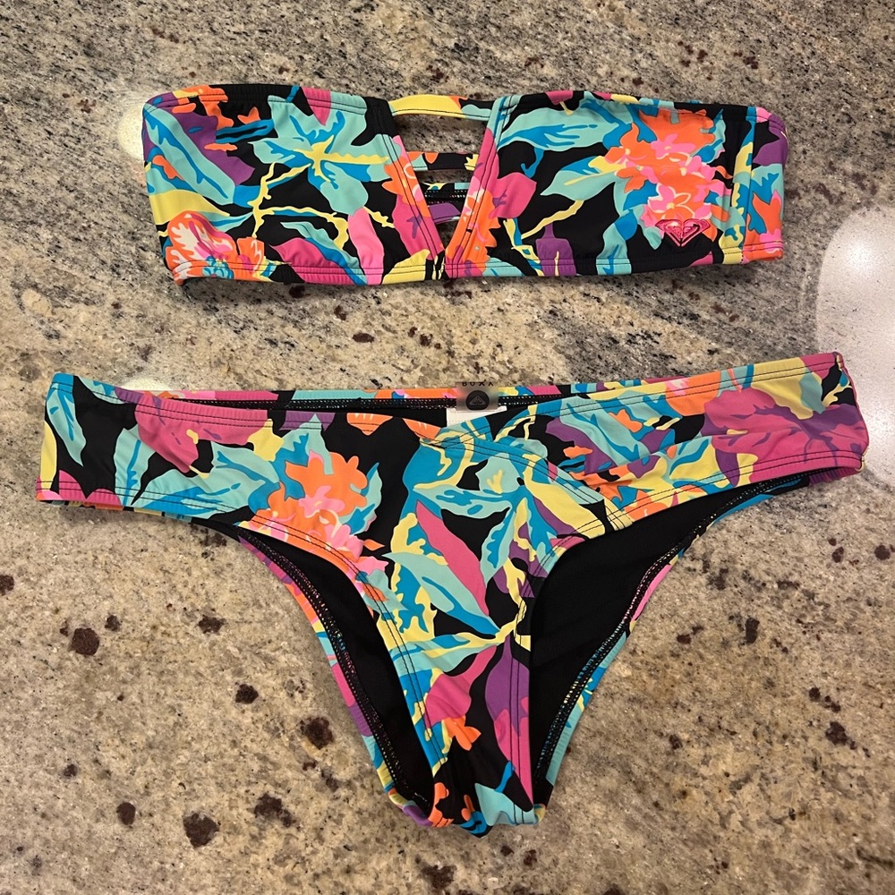 Roxy Swimming Suit size M
